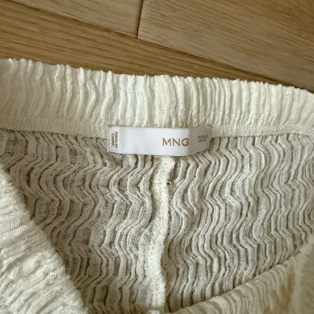 Mango Off-White Textured Pants - like new - Picture 2 of 2